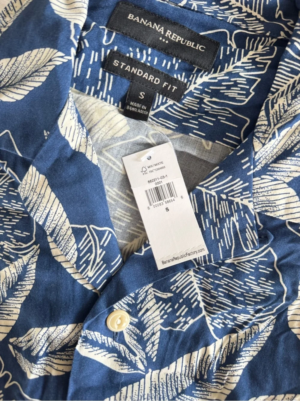 Banana Republic Navy Blue Tropical Leaf Short-Sleeve Button-Down Shirt